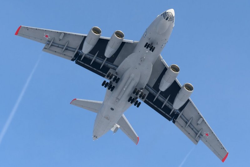 Топливозаправщик ил-78м-90а