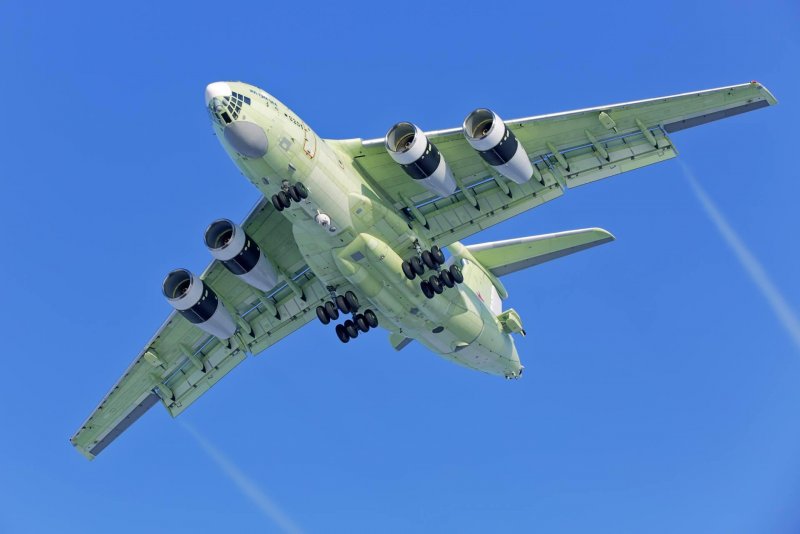 Самолёт топливозаправщик ил-78