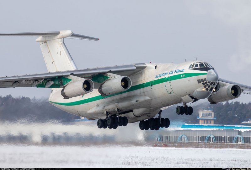 Ил-78м-90а заправщик