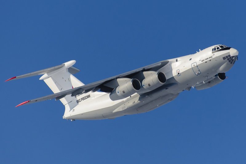 Топливозаправщик ил-78м-90а