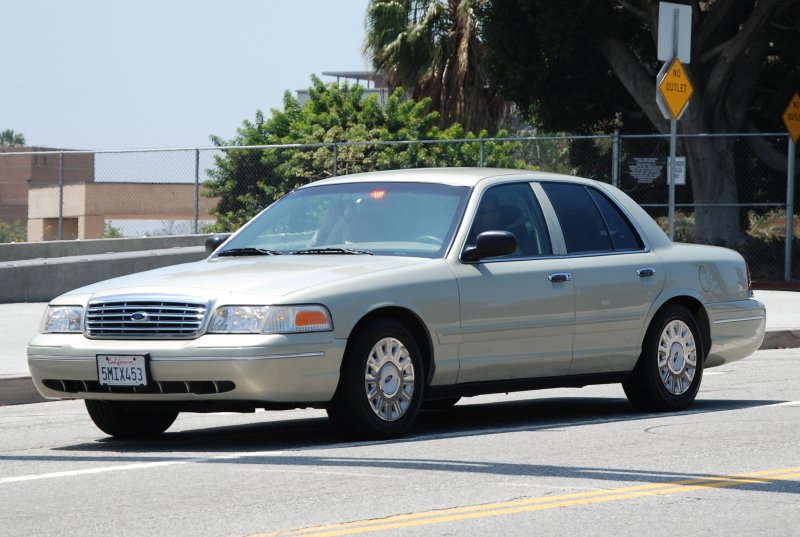 Ford Crown Victoria