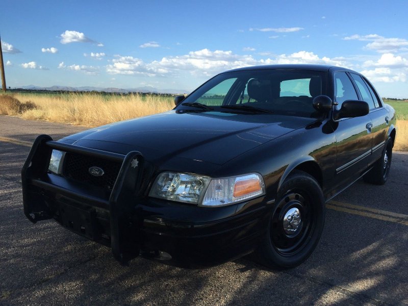 Ford Crown Victoria 2000