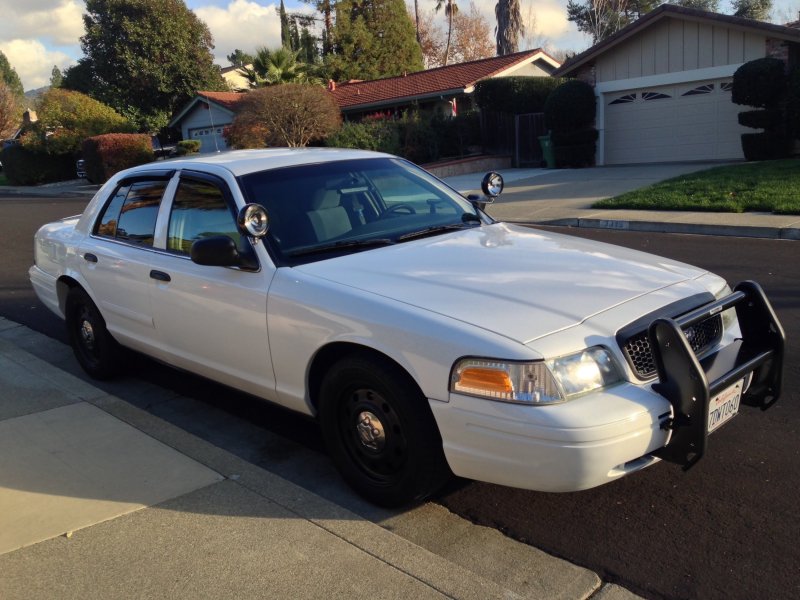 Ford Crown Victoria 2005