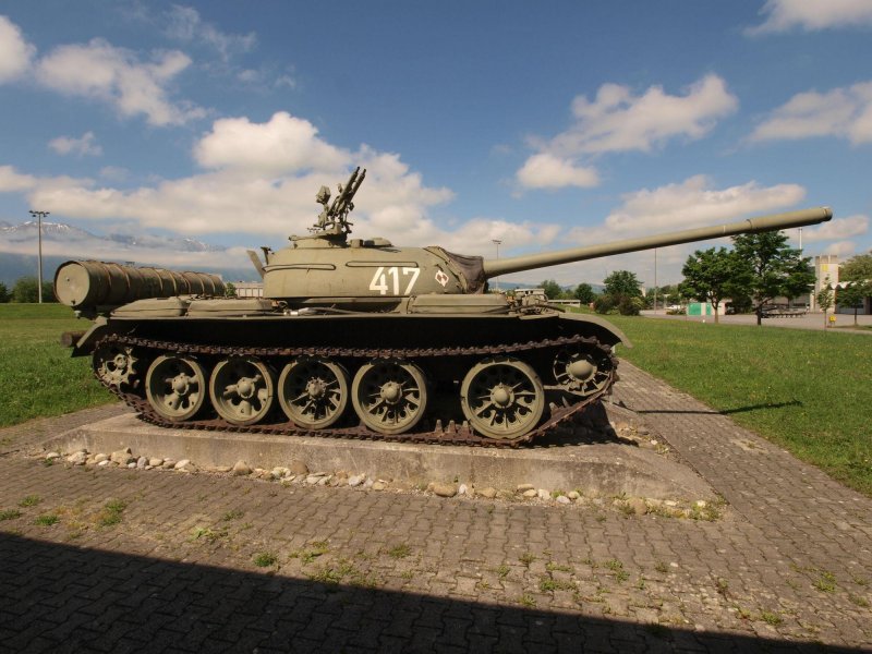 Средний танк т-54б