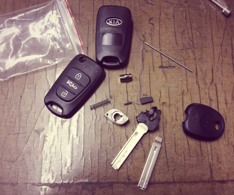 Kia Rio выкидной ключ Киа Рио 3