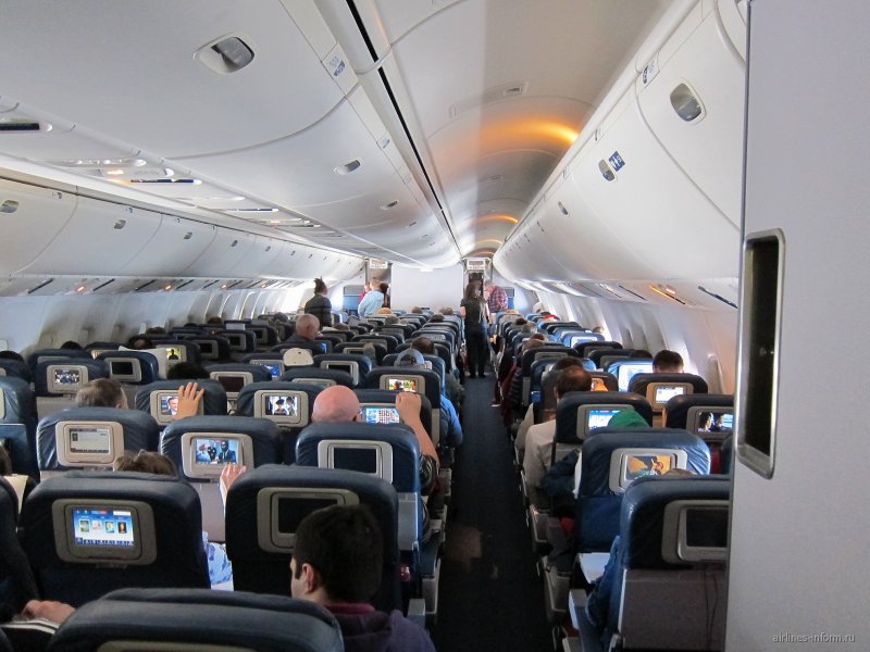 CRJ 900 самолет