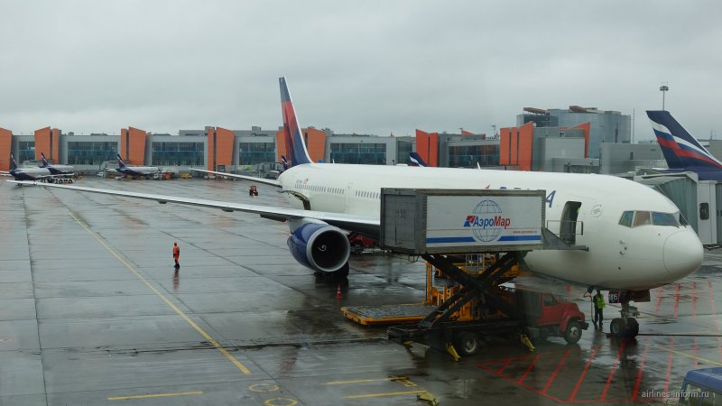 Самолет Боинг 757