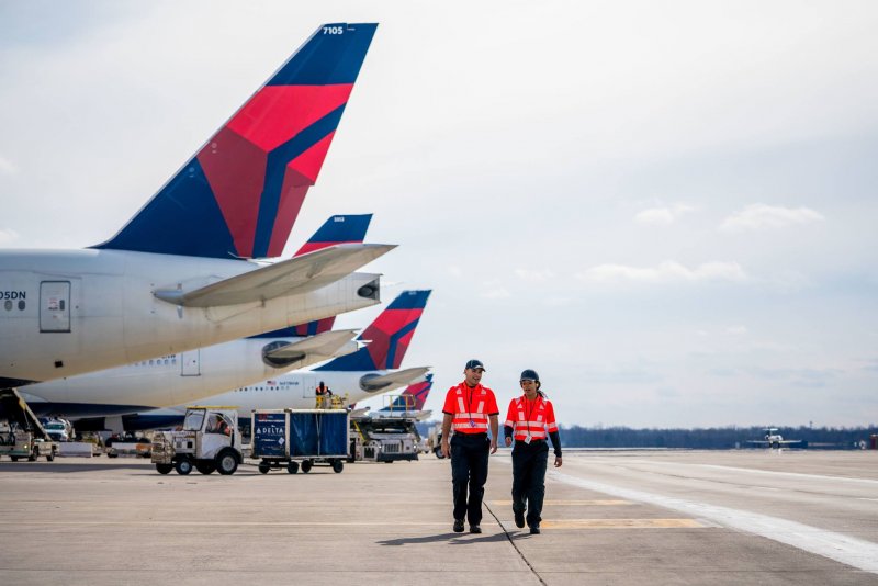 Delta Air lines MCDONNELL Douglas MD-11