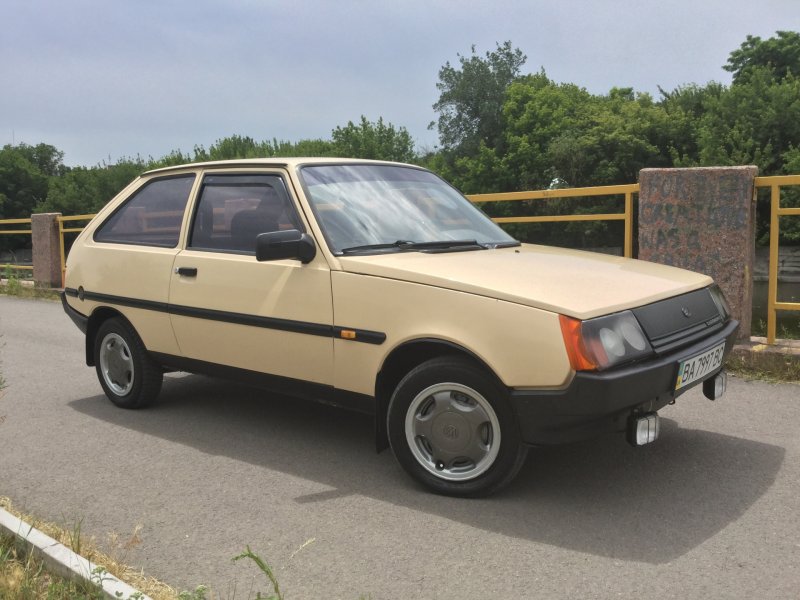 ЗАЗ-1102 Таврия Золотая