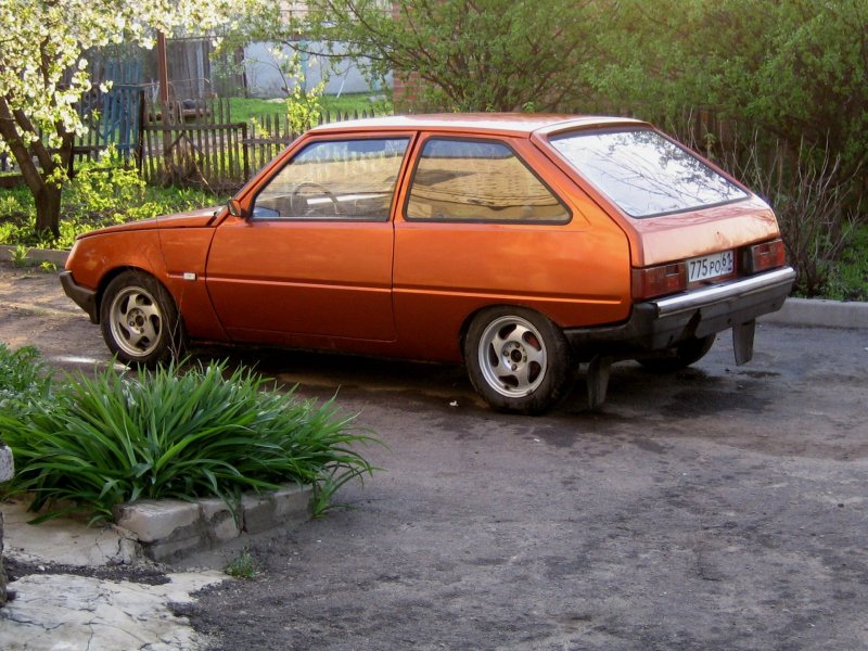 ЗАЗ-1102 «Таврия»