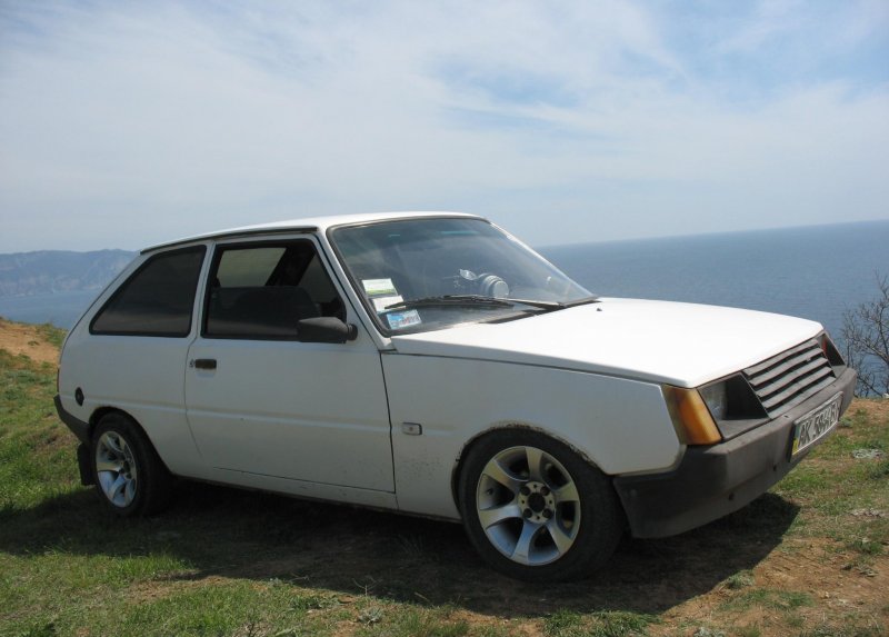 ЗАЗ-1102 «Таврия»