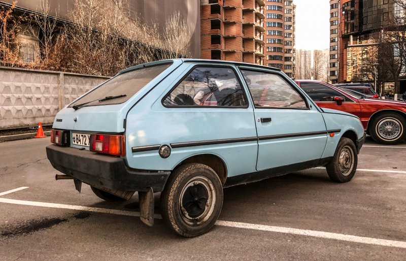 Таврия 1102