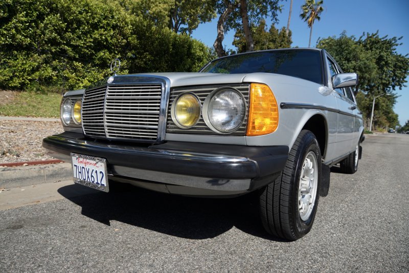 1985 Mercedes-Benz 300d