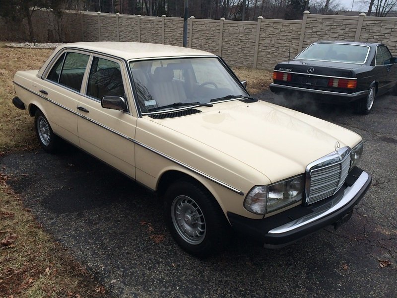 Мерседес Бенц 300d