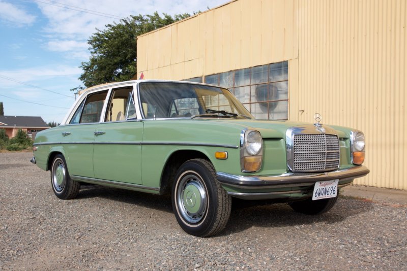 1973 Mercedes Benz 220 d