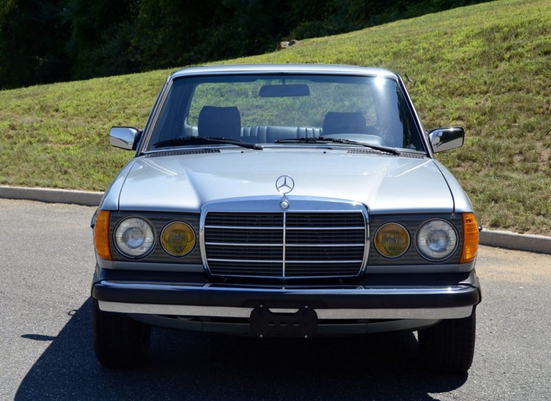 Mercedes-Benz 300 SD