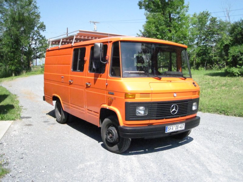 Мерседес Бенц 416d