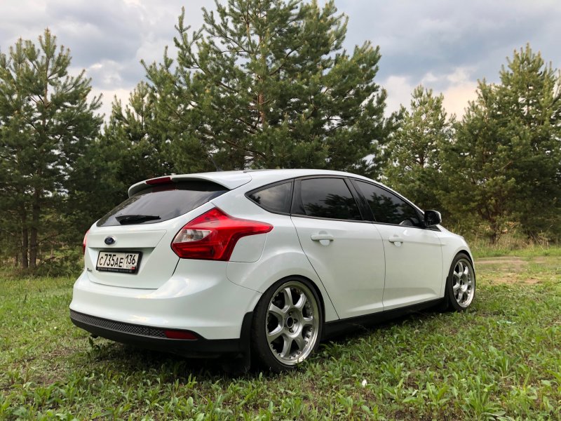 Focus 3 хэтчбек