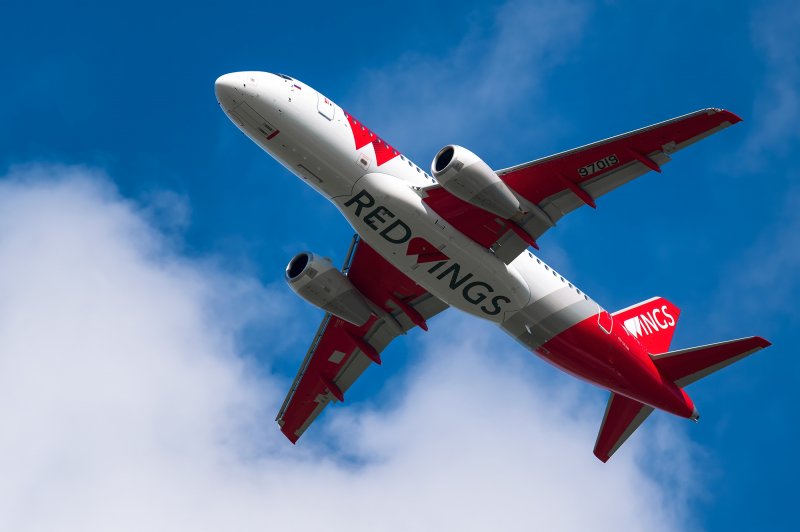 Sukhoi Superjet 100 Red Wings