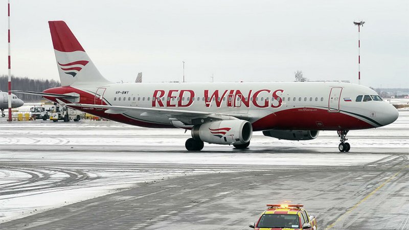 Airbus a320 Red Wings
