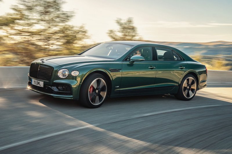 Седан Bentley Flying Spur 2020