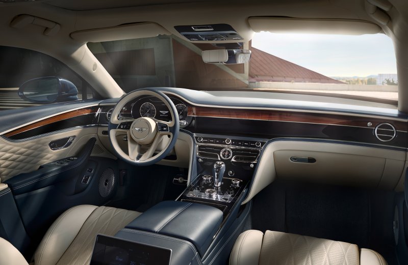 Bentley Flying Spur 2021 салон
