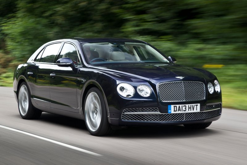 Бентли Континенталь Flying Spur 2019