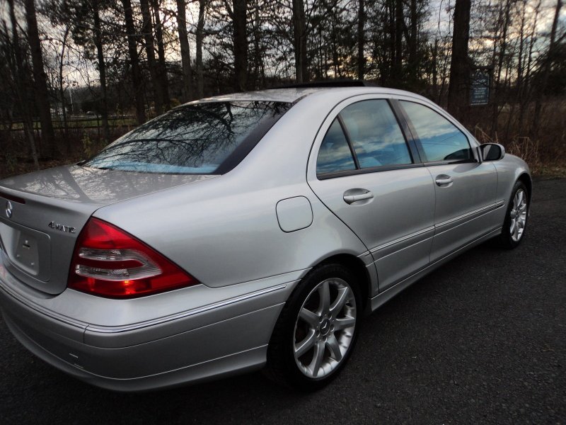 Mercedes-Benz w203 230