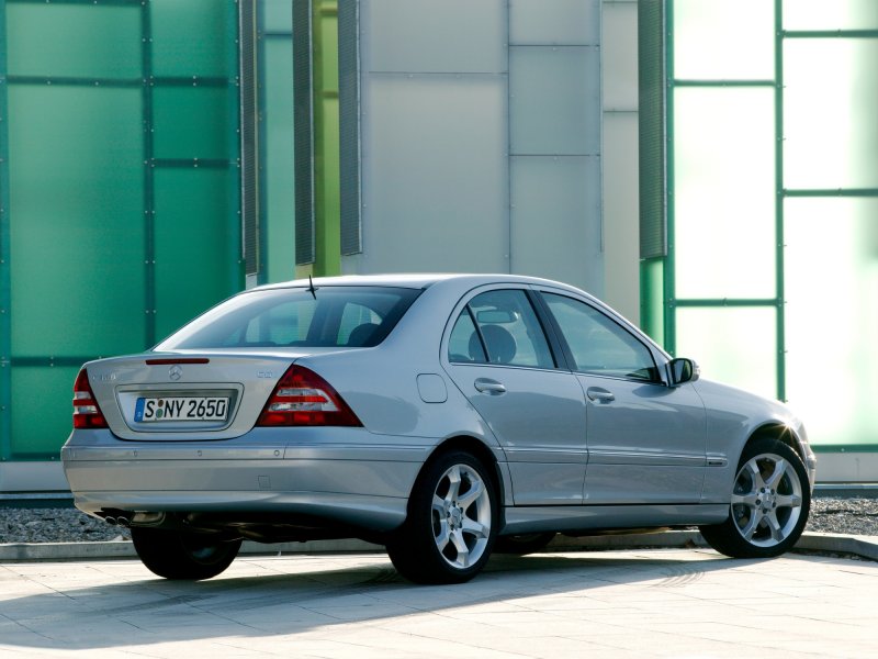 Mercedes Benz w203 черный