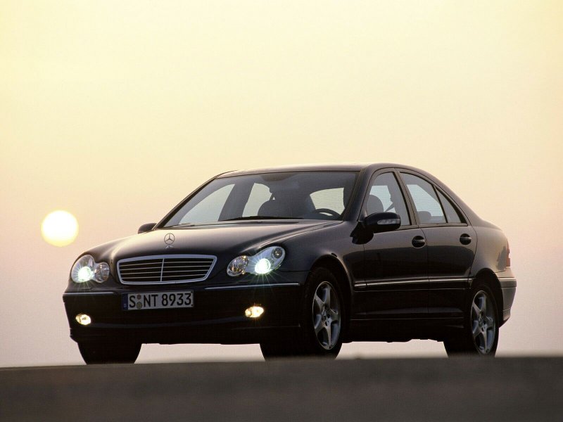 Мерседес c class w203 красный