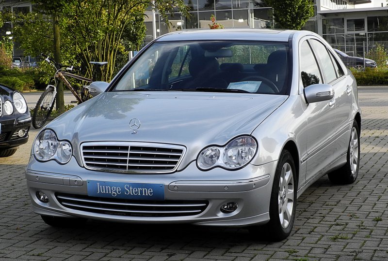 Мерседес w203 седан