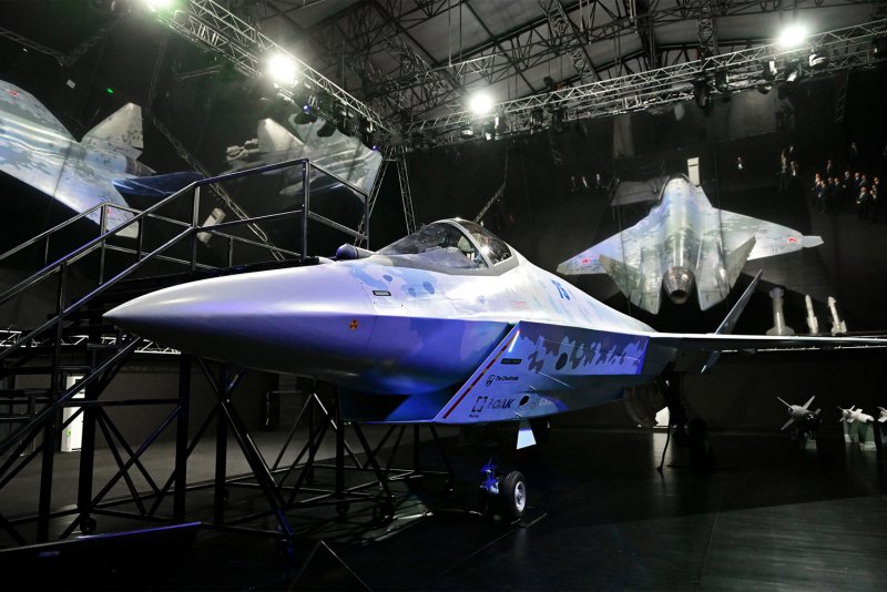 Истребителей пятого поколения Су-75 Checkmate