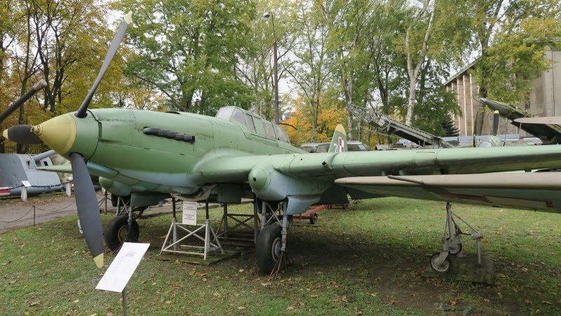 Як 9 1941