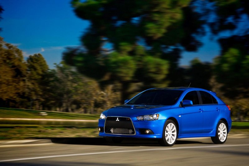 Mitsubishi Lancer 10 хэтчбек