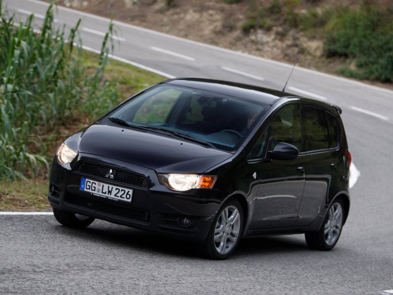 Mitsubishi Colt z30