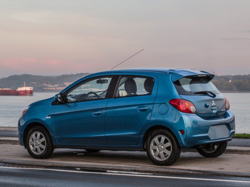 Mitsubishi Space Star 2013