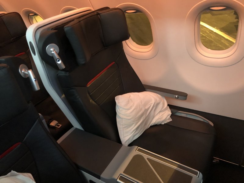 S7 Airlines Airbus a320 Business class