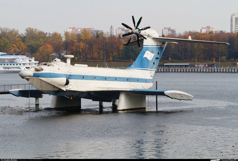 Экраноплан в Каспийске Орлик