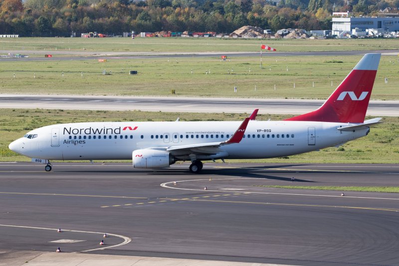 Самолёт Nordwind 737 900