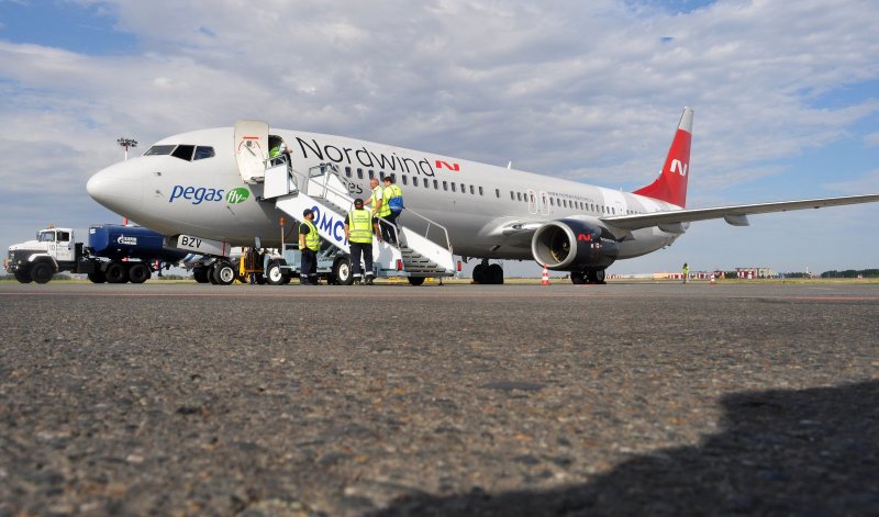 Boeing 737 Nordwind Airlines салон