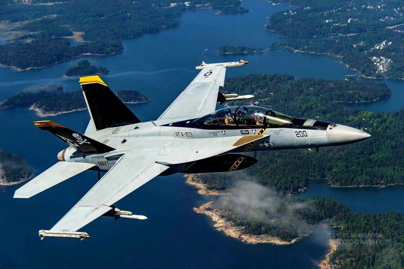 Самолет Boeing f/a 18 e/f super Hornet