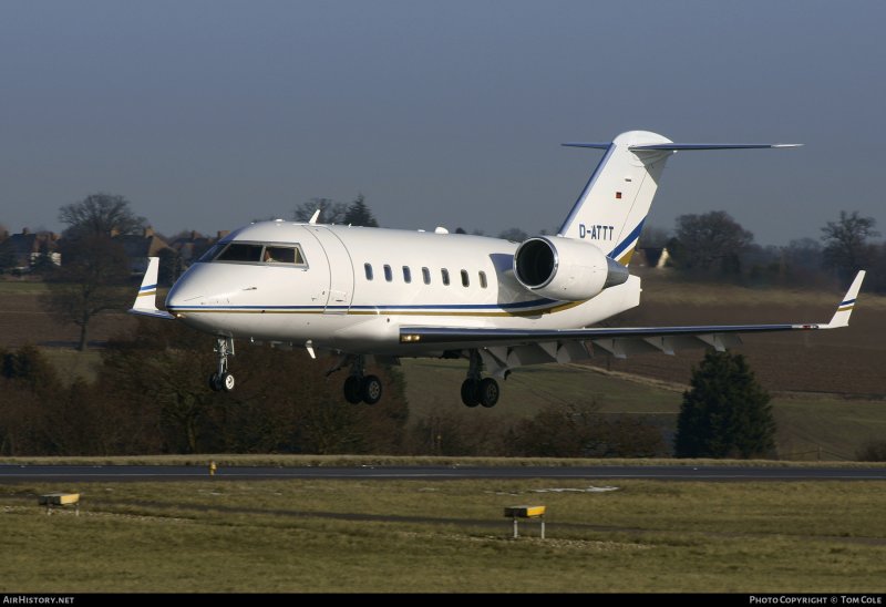 Challenger 605 салон