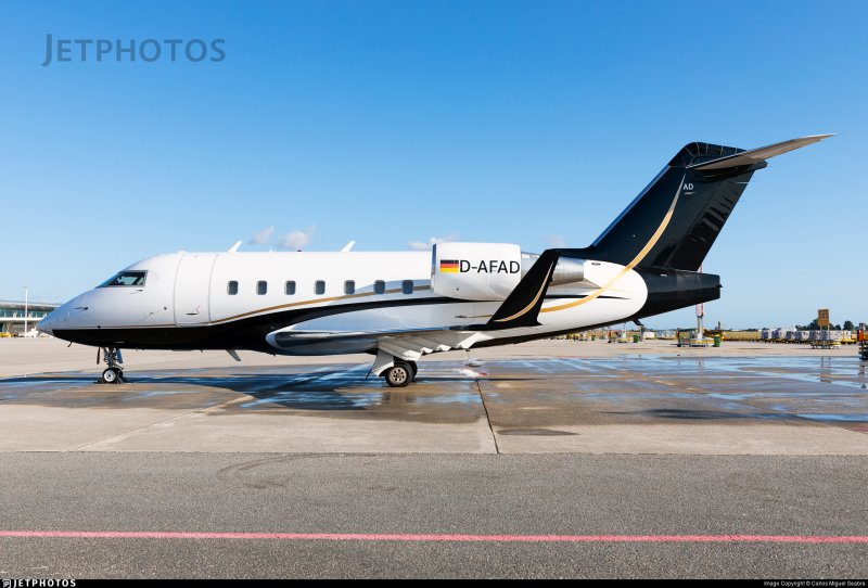 Bombardier Challenger 604 интерьер Medical