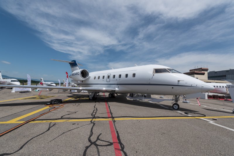 Bombardier Challenger 605 салон