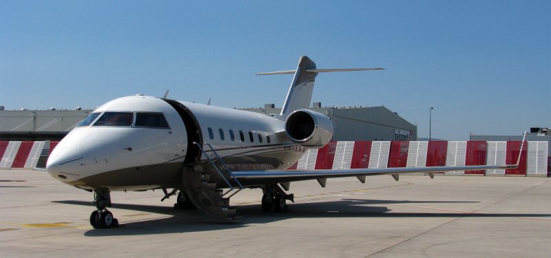 Bombardier Challenger 604 фото