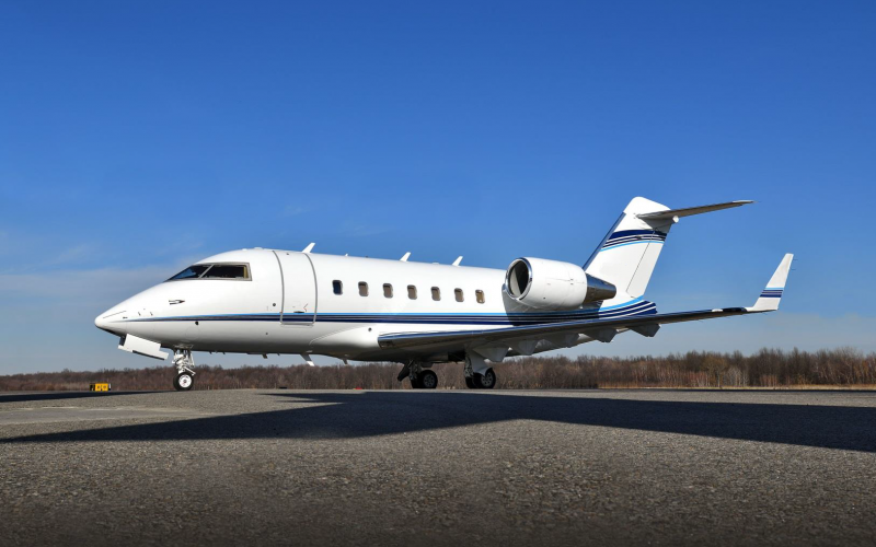 Challenger 605 салон