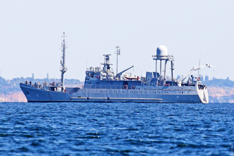 Большой разведывательный корабль Урал БРЗК ССВ-33 Урал