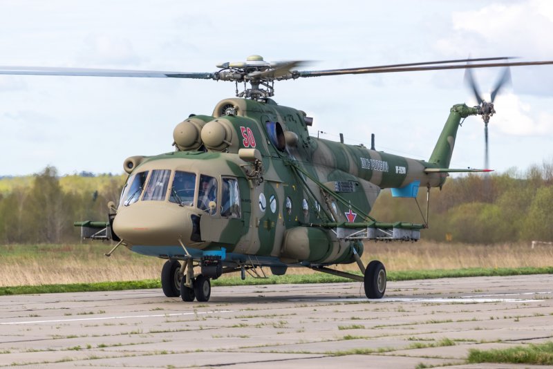 Военный вертолет ми-8амтш-в