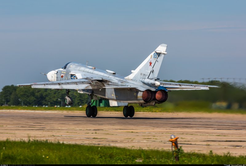 Пассажирский самолет