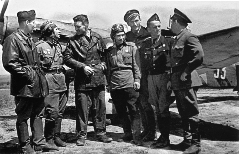 Нормандия Неман с советскими летчиками